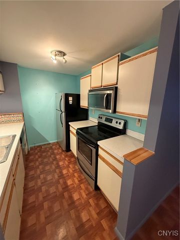 121 Softwind Circle, Baldwinsville, NY 13027