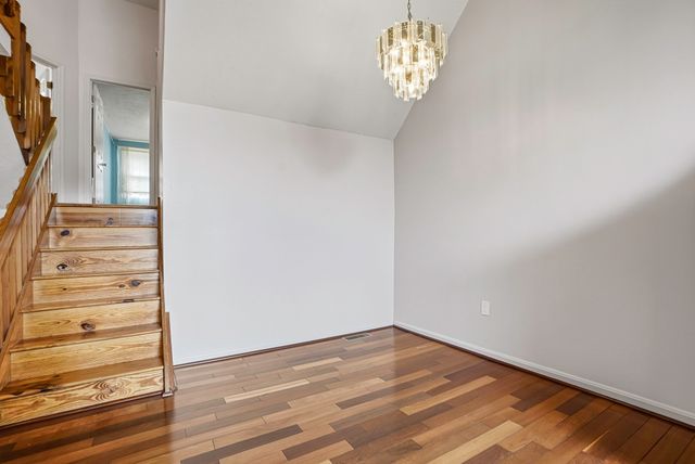 237 South St 6, Shrewsbury, MA 01545
