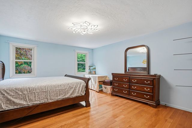 237 South St 6, Shrewsbury, MA 01545