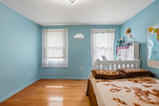 237 South St 6, Shrewsbury, MA 01545