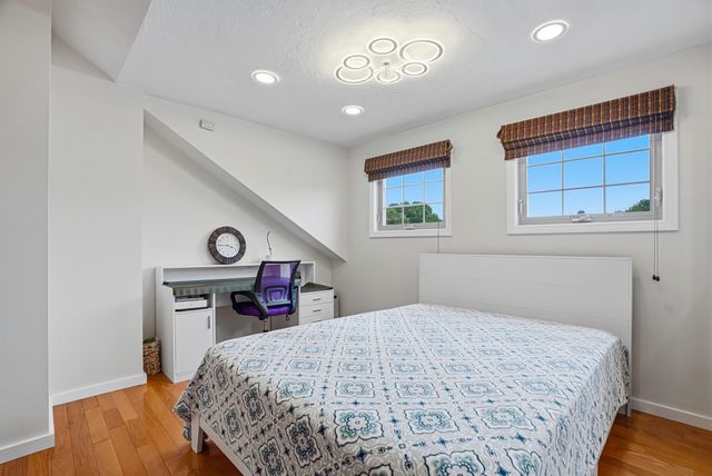 237 South St 6, Shrewsbury, MA 01545