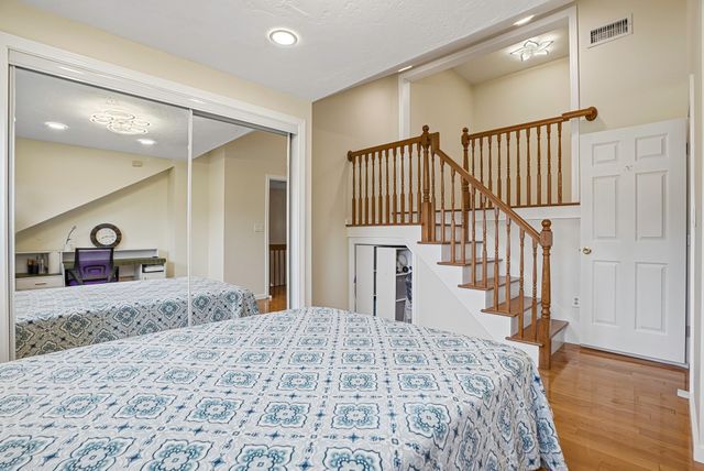 237 South St 6, Shrewsbury, MA 01545