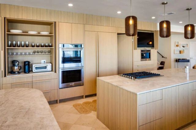1904 Via Casa Alta, La Jolla, CA 92037