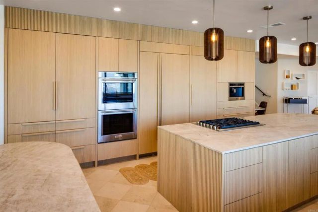 1904 Via Casa Alta, La Jolla, CA 92037