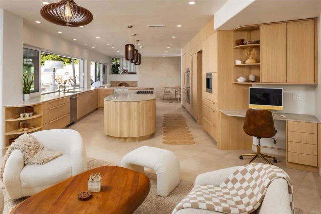 1904 Via Casa Alta, La Jolla, CA 92037