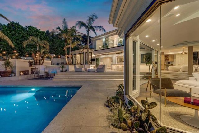 1904 Via Casa Alta, La Jolla, CA 92037