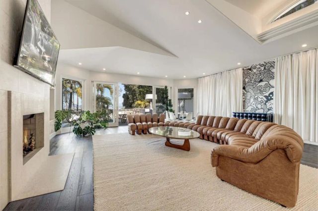 1904 Via Casa Alta, La Jolla, CA 92037