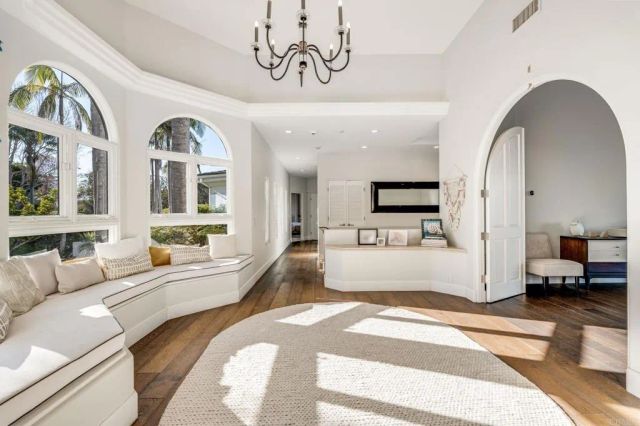 1904 Via Casa Alta, La Jolla, CA 92037