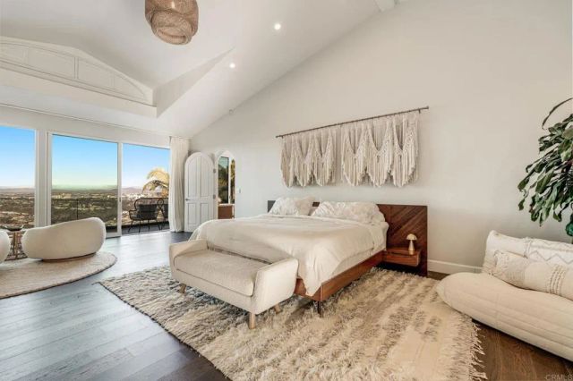 1904 Via Casa Alta, La Jolla, CA 92037