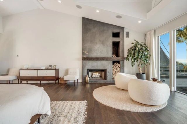1904 Via Casa Alta, La Jolla, CA 92037