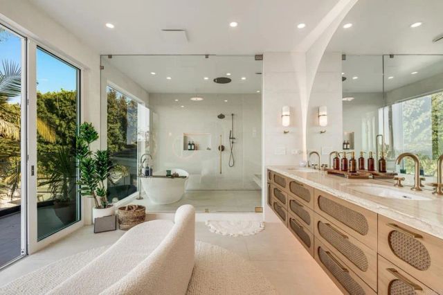1904 Via Casa Alta, La Jolla, CA 92037