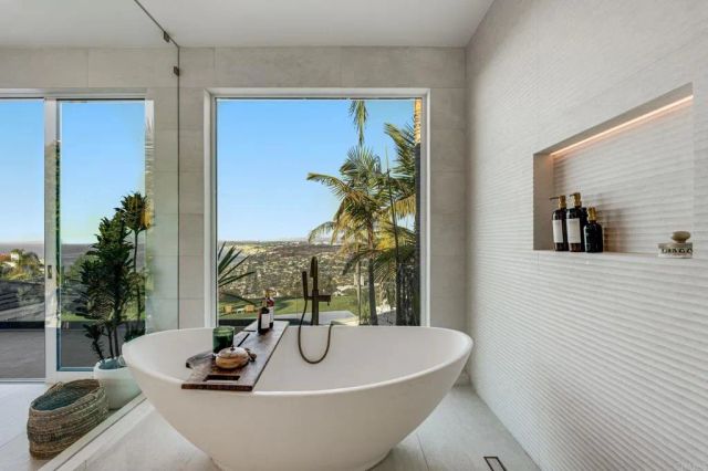 1904 Via Casa Alta, La Jolla, CA 92037