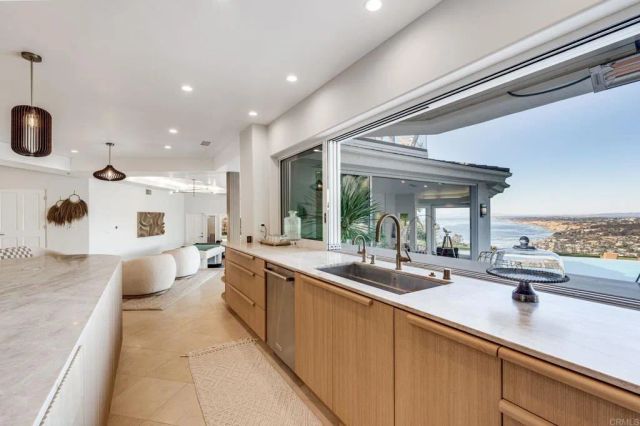 1904 Via Casa Alta, La Jolla, CA 92037