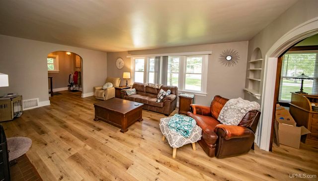 106 Rogers Avenue, Iron River, MI 49935