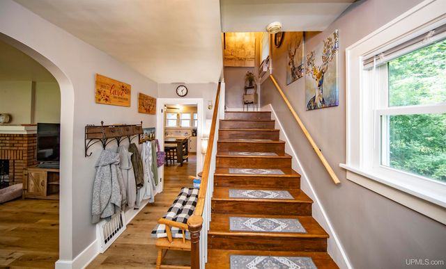 106 Rogers Avenue, Iron River, MI 49935