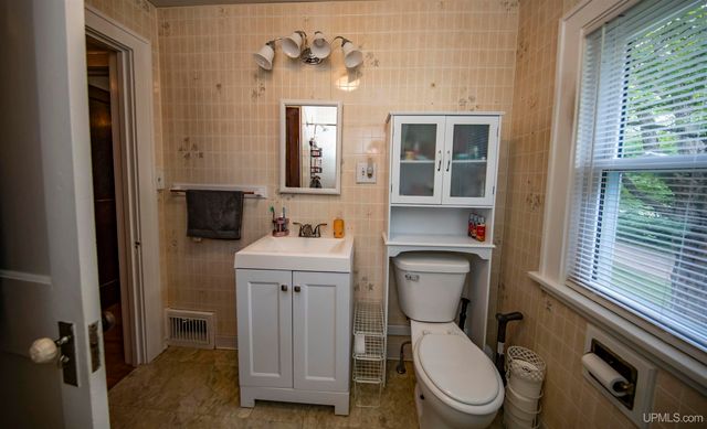 106 Rogers Avenue, Iron River, MI 49935