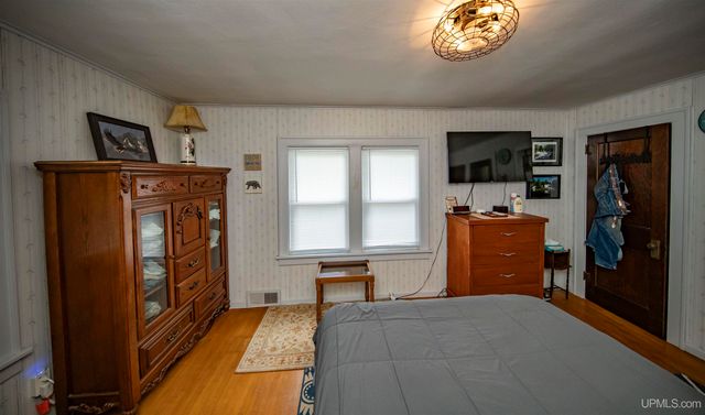 106 Rogers Avenue, Iron River, MI 49935