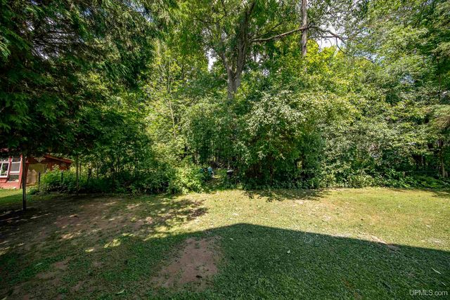 106 Rogers Avenue, Iron River, MI 49935