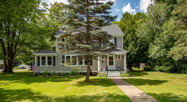 106 Rogers Avenue, Iron River, MI 49935