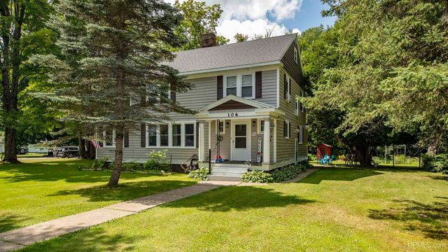 106 Rogers Avenue, Iron River, MI 49935