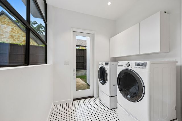 4558 Ridge Road, Dallas, TX 75229