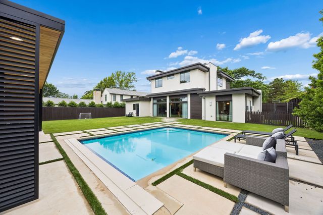 4558 Ridge Road, Dallas, TX 75229