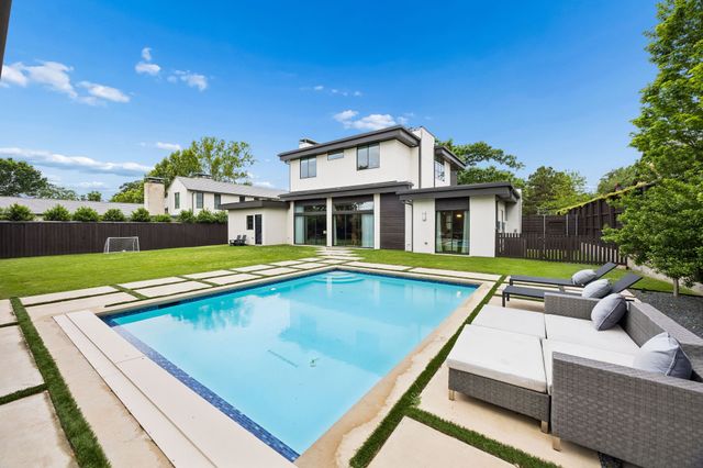 4558 Ridge Road, Dallas, TX 75229