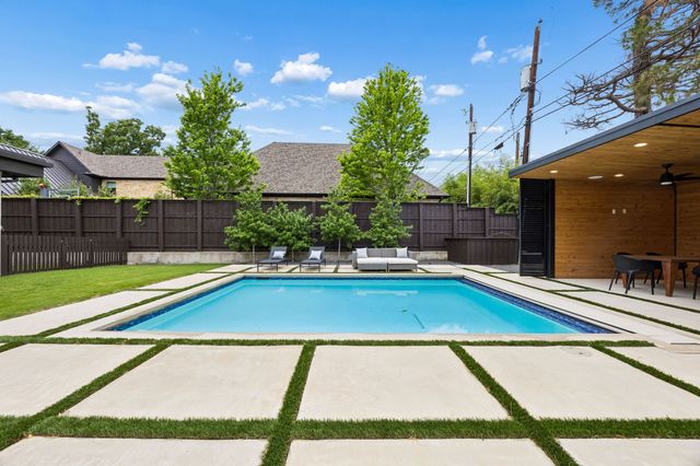 4558 Ridge Road, Dallas, TX 75229