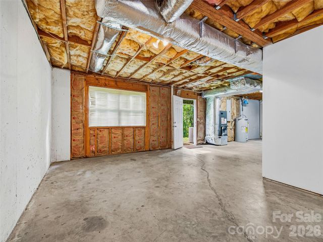1019 Mountain Drive, Candler, NC 28715
