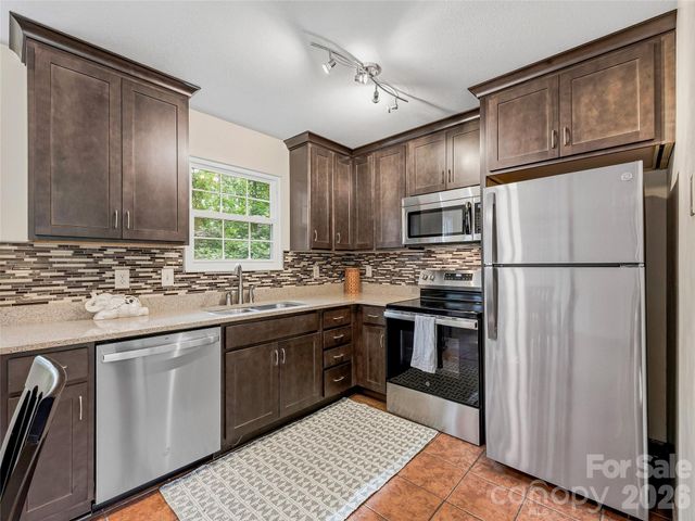 1019 Mountain Drive, Candler, NC 28715