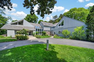 5360 WOLF Road, Erie, PA 16505