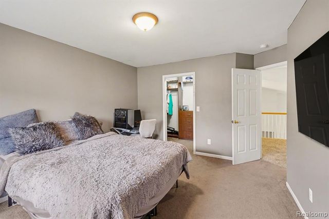 1865 Elkridge Circle, Highland, MI 48356