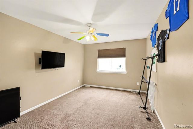 1865 Elkridge Circle, Highland, MI 48356