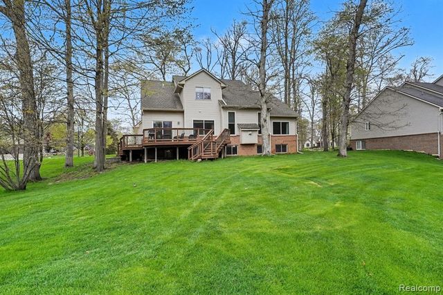 1865 Elkridge Circle, Highland, MI 48356