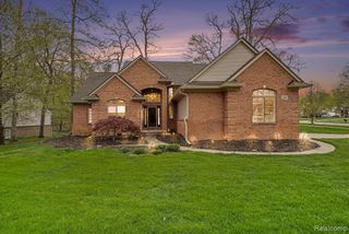 1865 Elkridge Circle, Highland, MI 48356