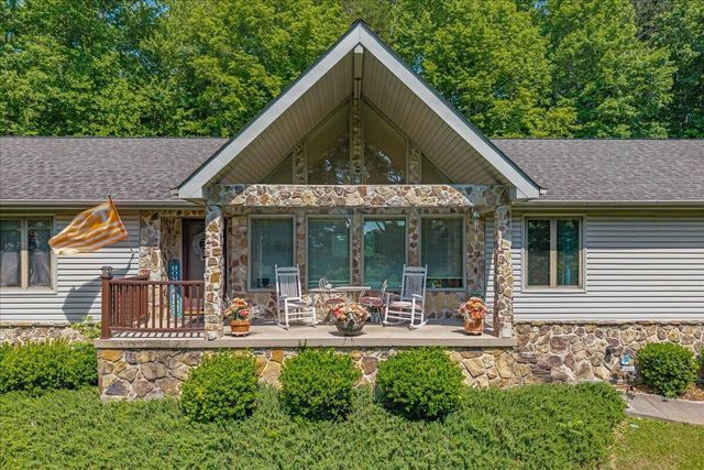 456 County Road 135, Riceville, TN 37370