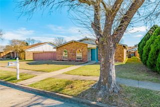 2922 Flagstone Drive, Garland, TX 75044