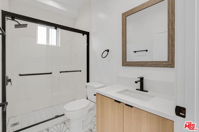 438 E 28th Street, Los Angeles, CA 90011