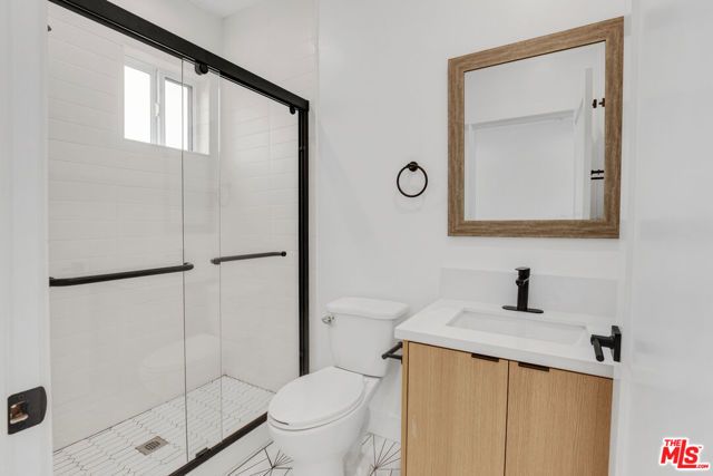 438 E 28th Street, Los Angeles, CA 90011