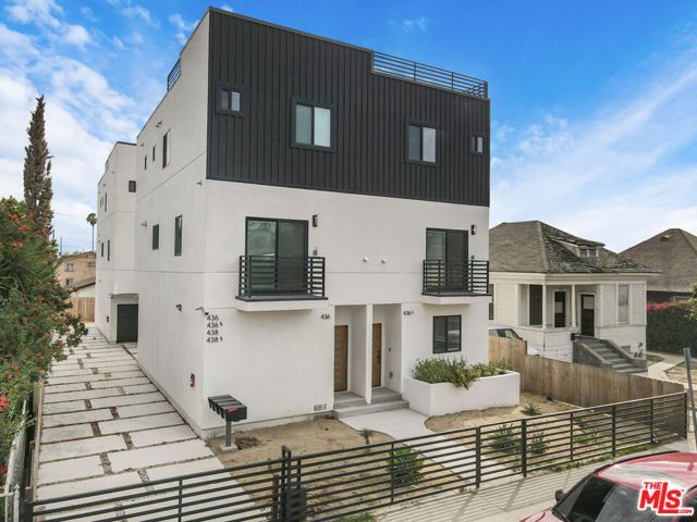 438 E 28th Street, Los Angeles, CA 90011