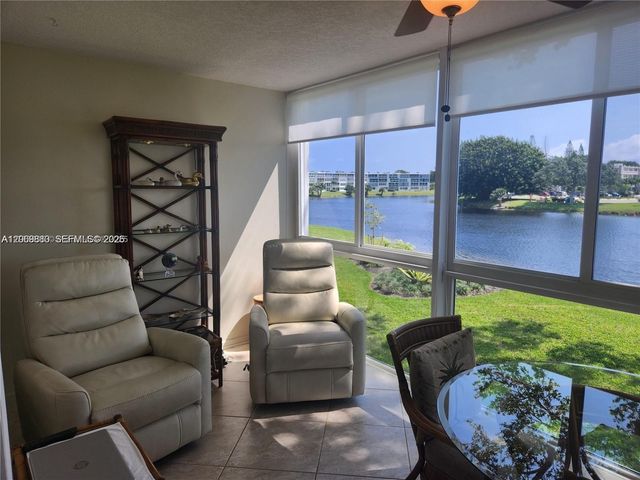 2114 E Cambridge E 2114, Deerfield Beach, FL 33442
