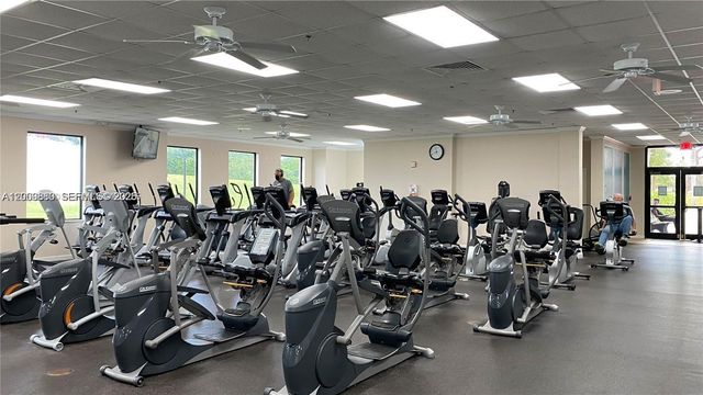 2114 E Cambridge E 2114, Deerfield Beach, FL 33442