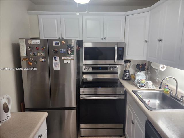 2114 E Cambridge E 2114, Deerfield Beach, FL 33442