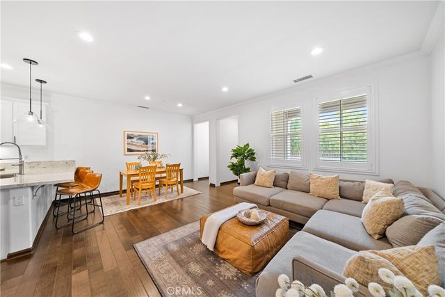 1412 El Paseo, Lake Forest, CA 92610