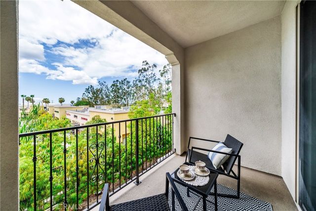 1412 El Paseo, Lake Forest, CA 92610
