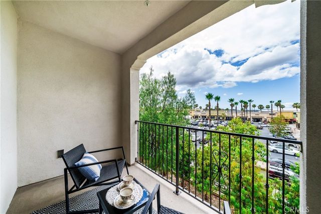 1412 El Paseo, Lake Forest, CA 92610