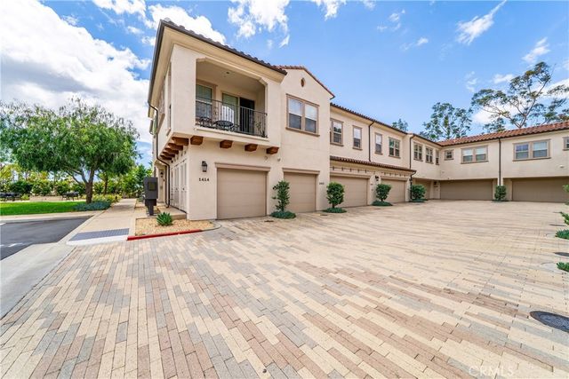 1412 El Paseo, Lake Forest, CA 92610