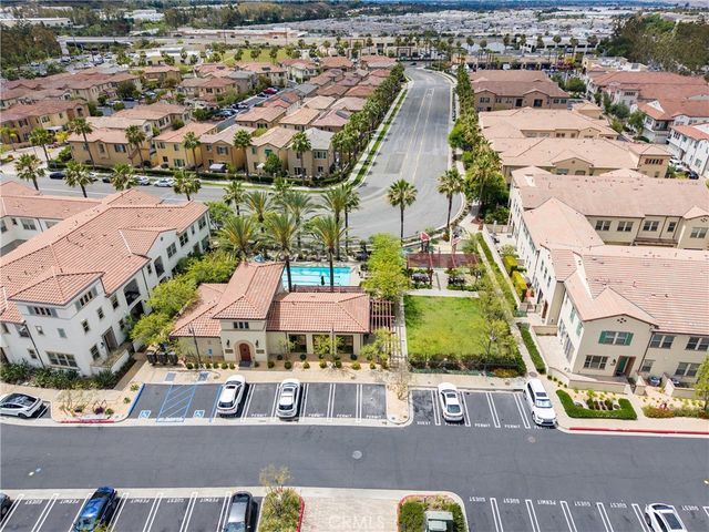 1412 El Paseo, Lake Forest, CA 92610