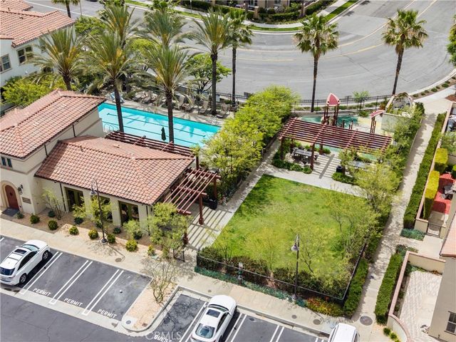 1412 El Paseo, Lake Forest, CA 92610