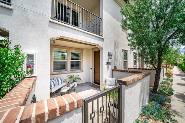 1412 El Paseo, Lake Forest, CA 92610